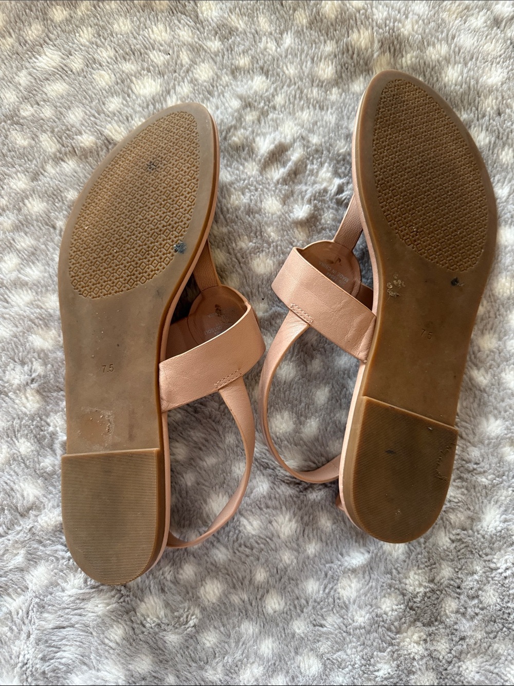 Tory Burch Tan Leather Thong Sandals with Gold Logo Medallions - Picture 2 of 3